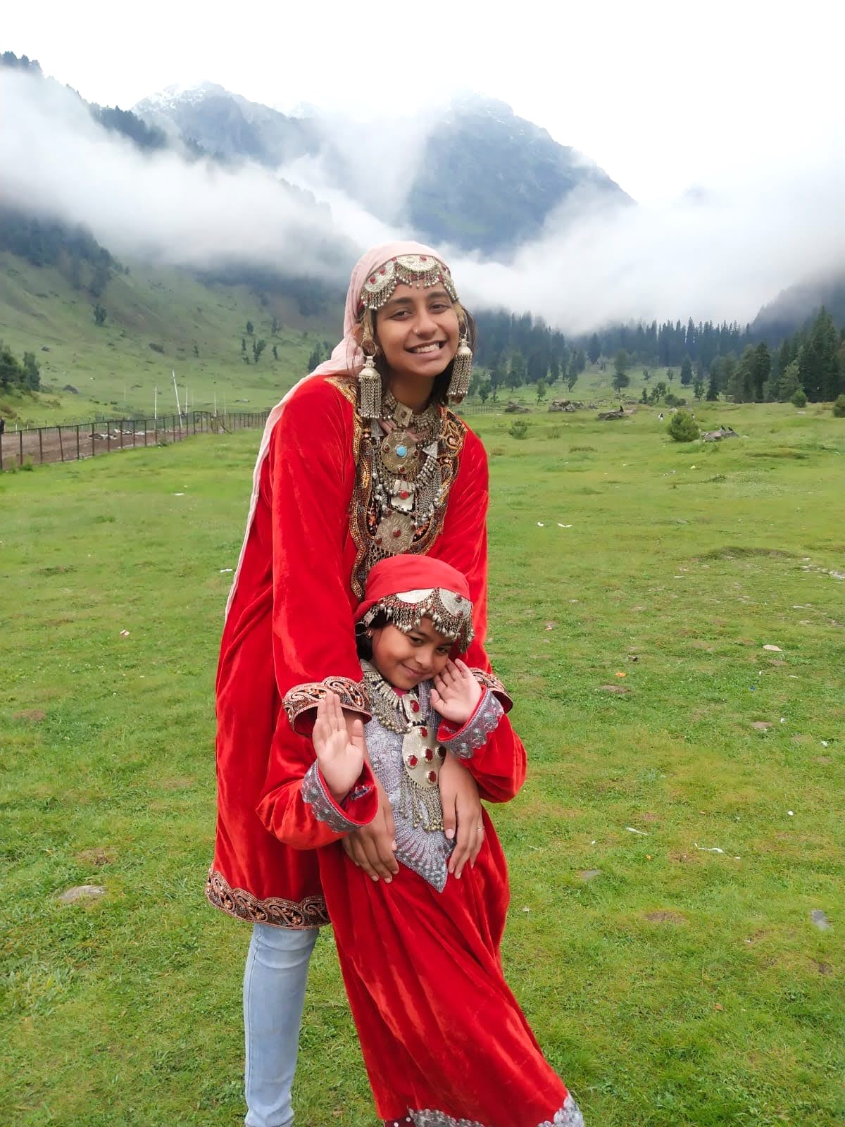 Mount rainier a girl and a kid in kashmiri costume. Cultural themed specific photobooths in seattle proving unique photobooth experience in seattle
