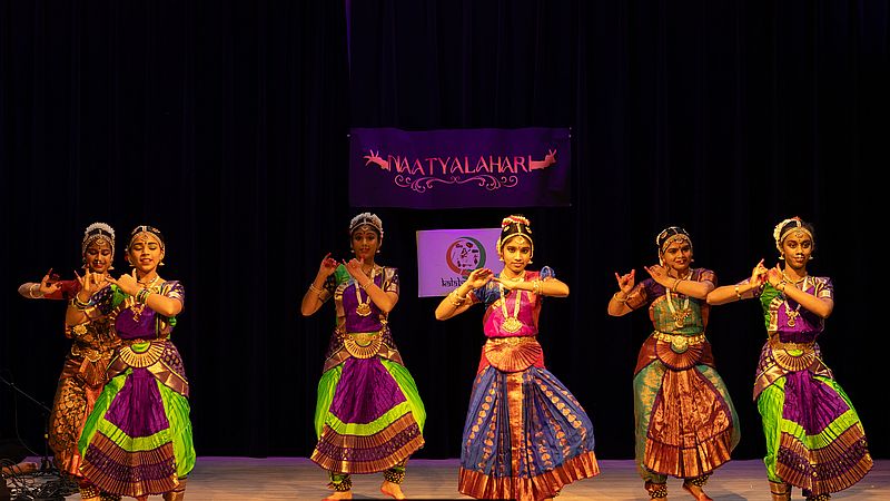 Wedding couple first dance photography